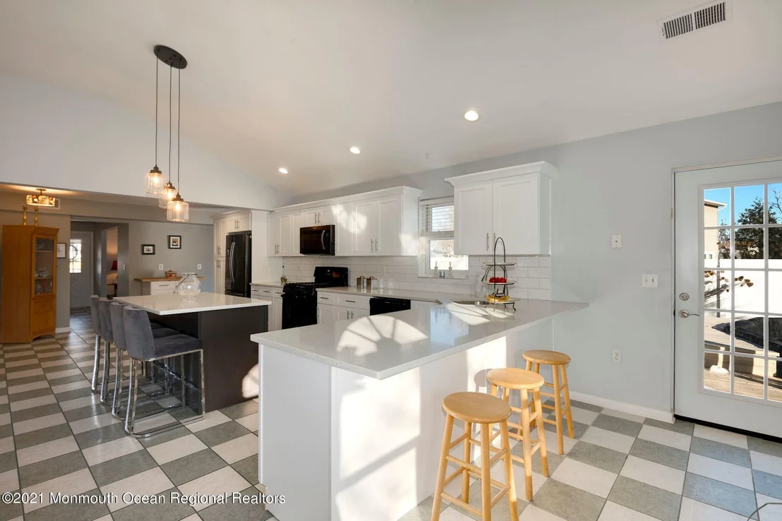 Photo of 4 Aspen Lane