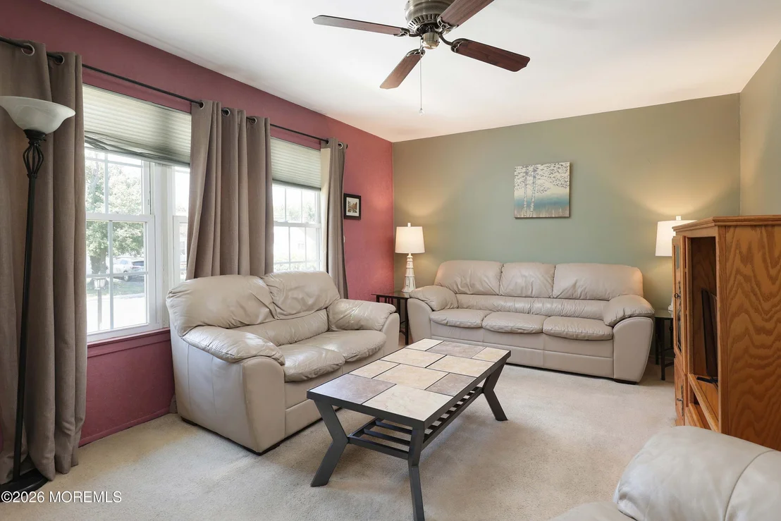 Photo of 7 Parkview Drive