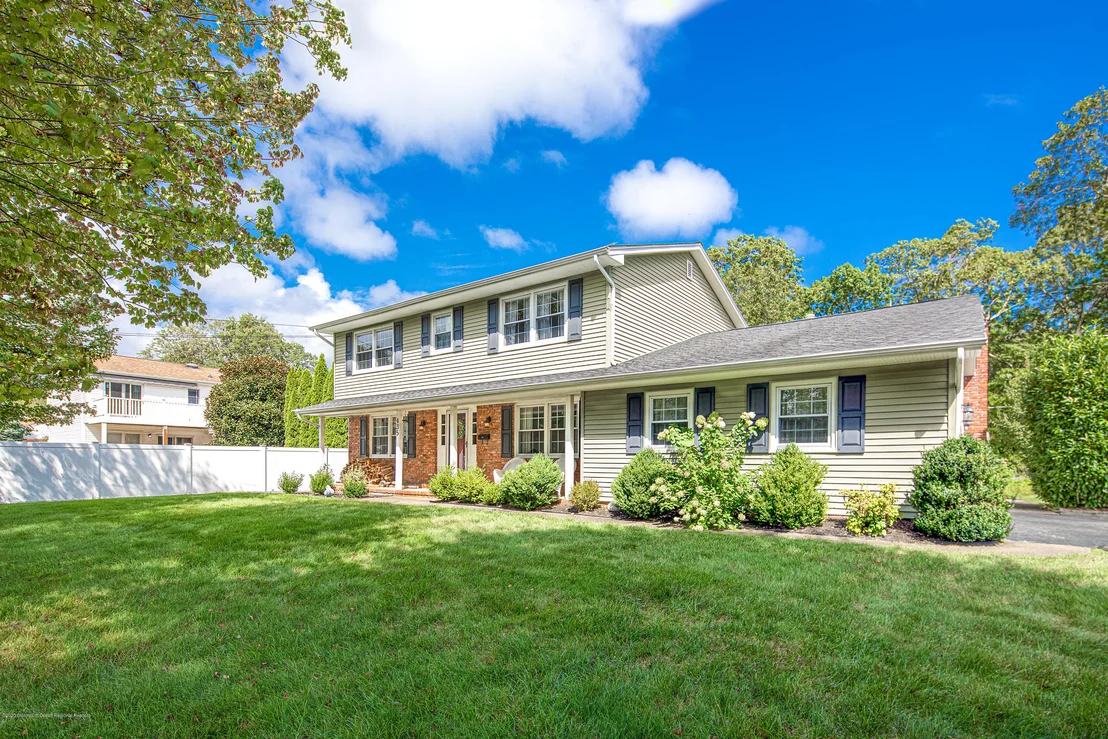 Photo of 435 Bella Vista Road