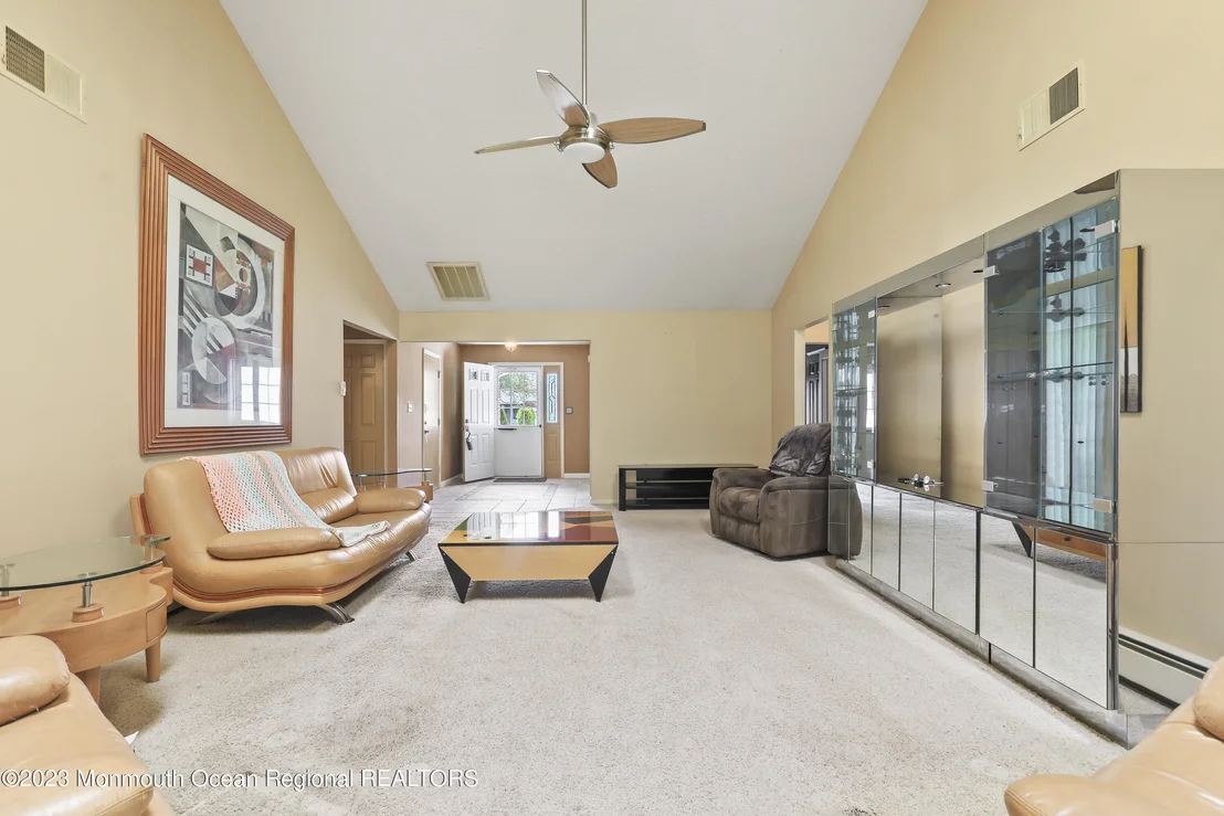 Photo of 14 Peasley Drive