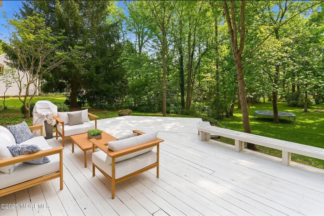 Photo of 565 Buttonwood Drive