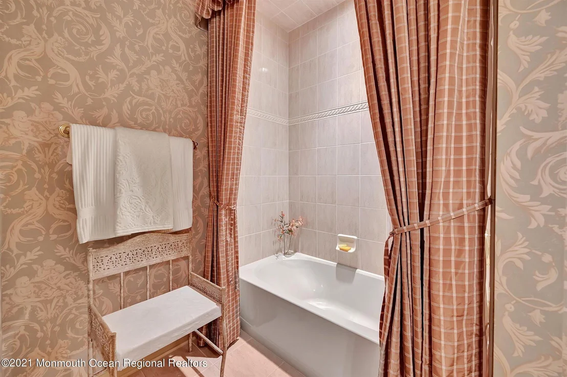 Photo of 41 Portchester Drive