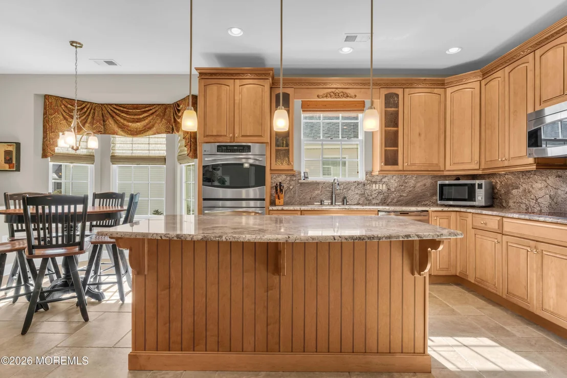 Photo of 178 Huntington Drive
