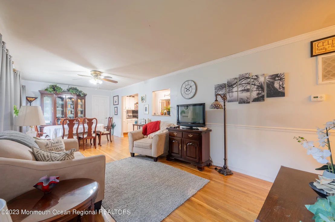 Photo of 1147 Overlook Drive