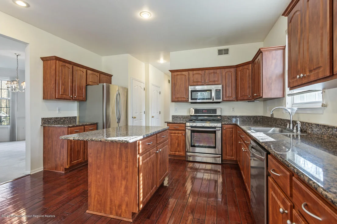 Photo of 11 Hardwood Drive