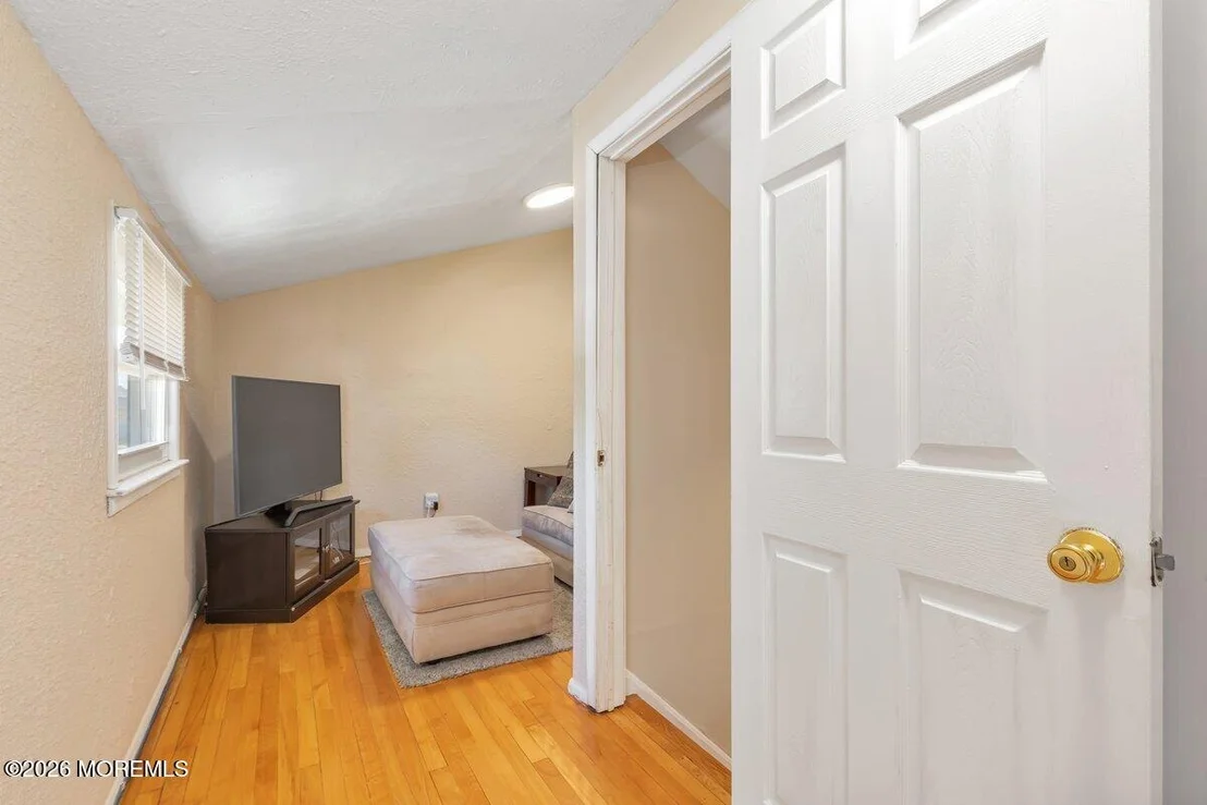 Photo of 5 Scholer Drive