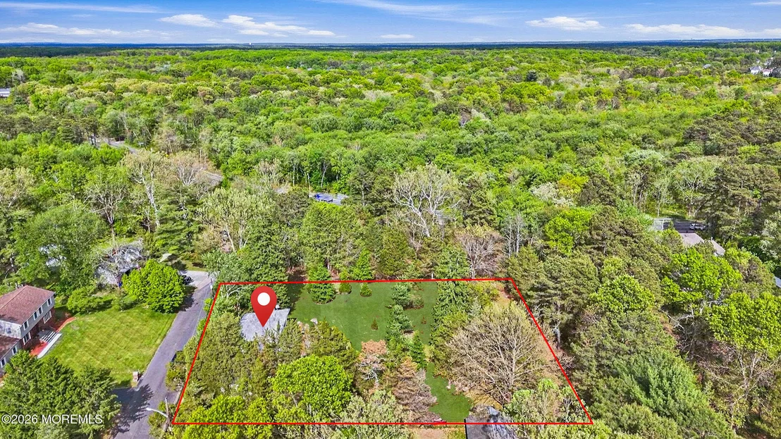 Photo of 563 Reed Road
