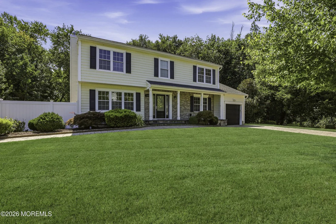 Photo of 339 Murray Drive