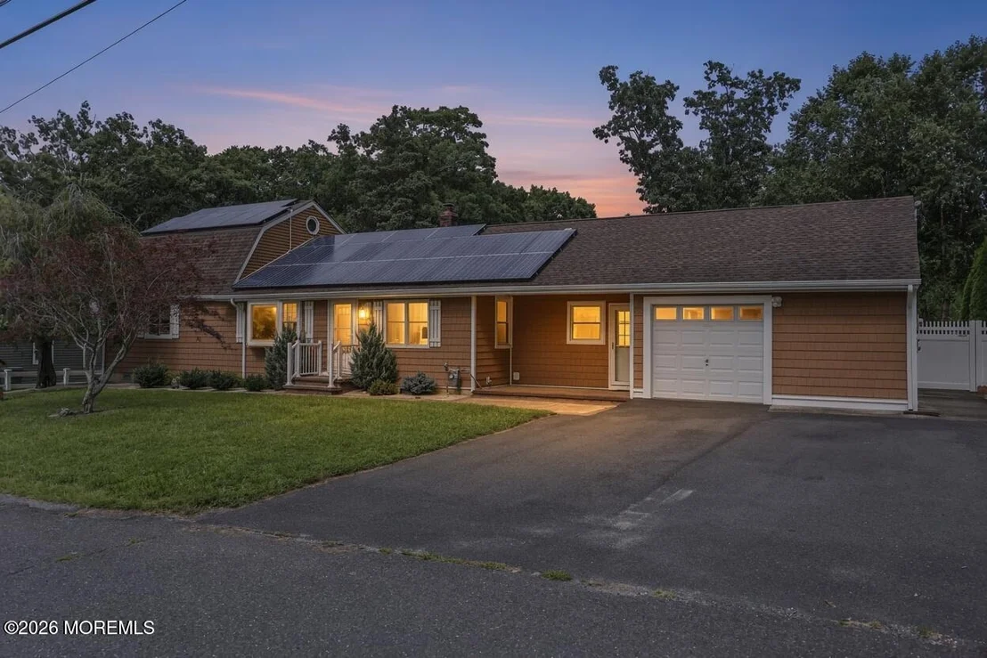 Photo of 67 Crest Drive