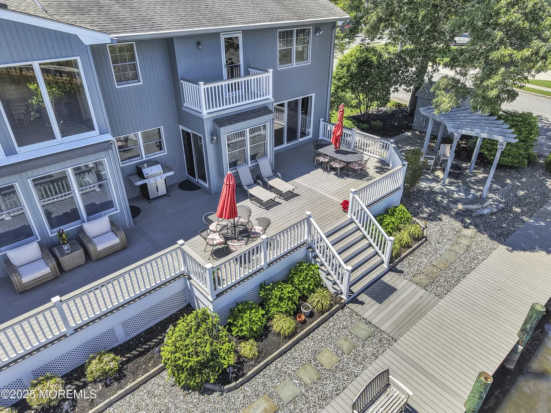 Photo of 560 Midwood Drive