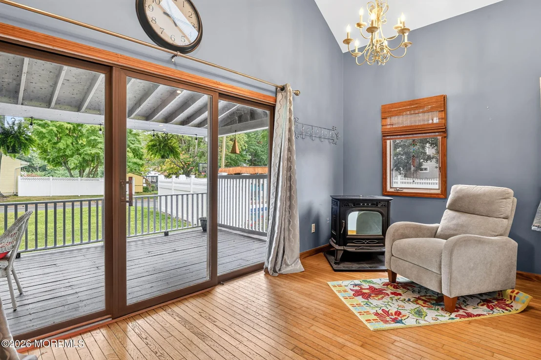 Photo of 210 Robbins Road