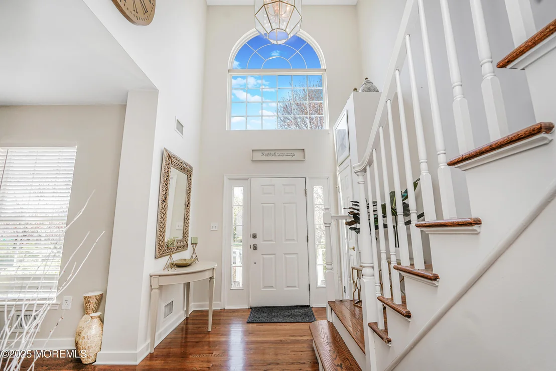 Photo of 1 Pondview Drive