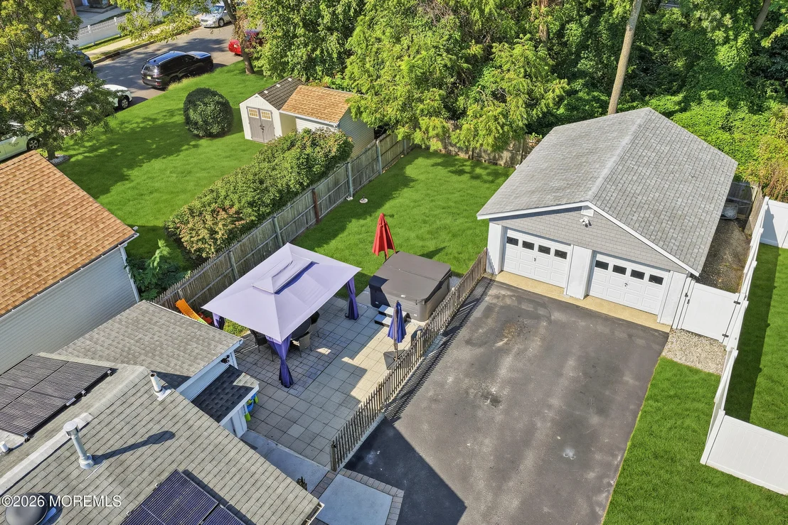 Photo of 204 5th Avenue