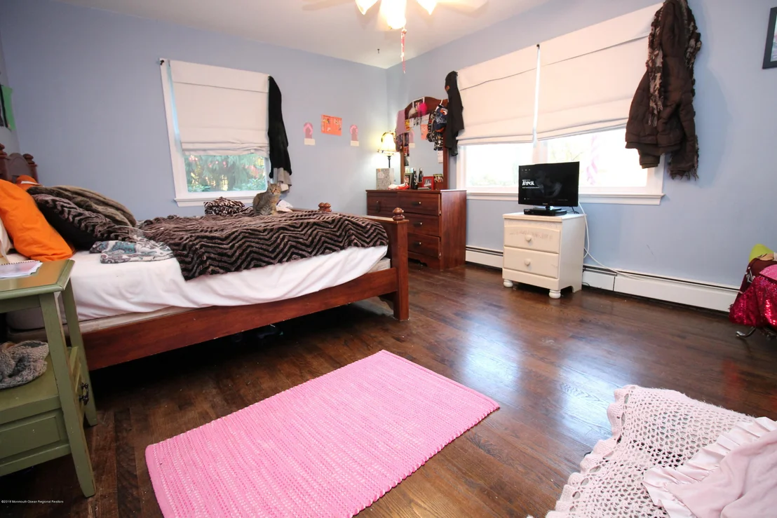 Photo of 33 Deepdale Drive