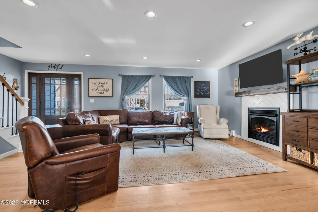 Photo of 6 Lisa Drive