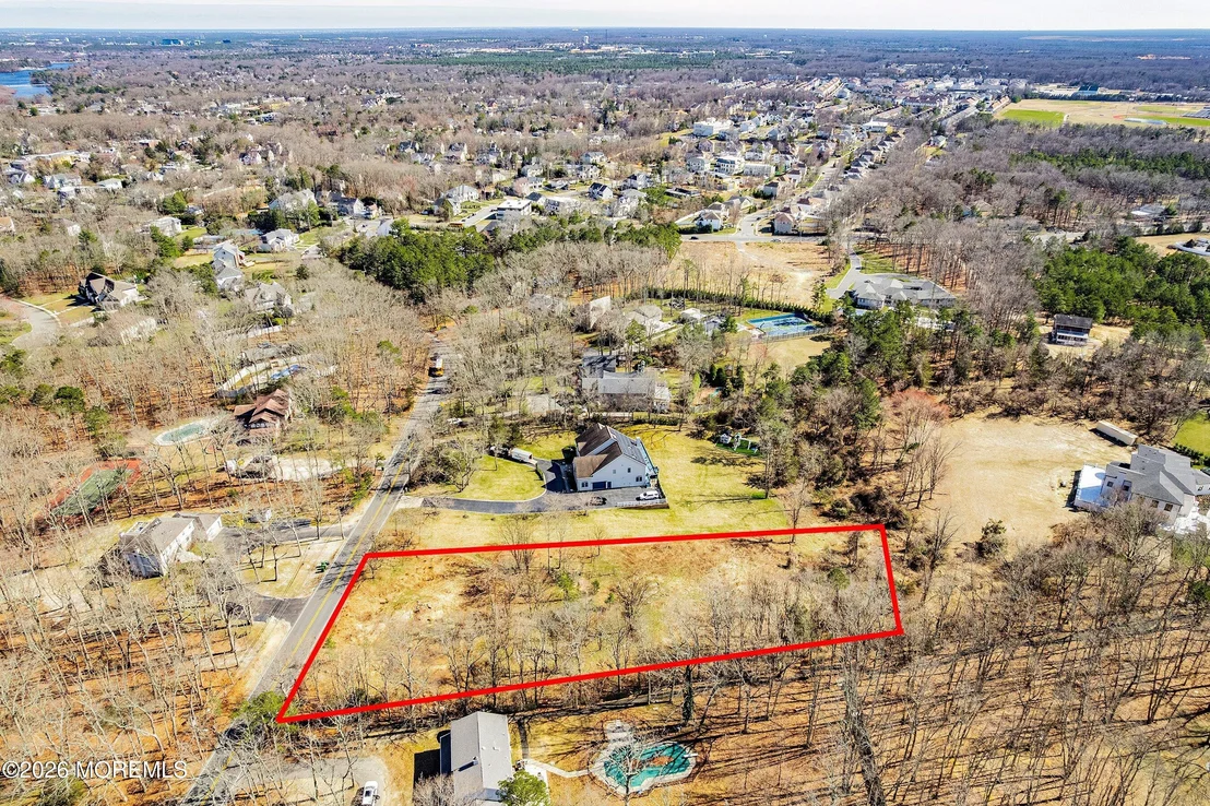Photo of 496 Clearstream Road