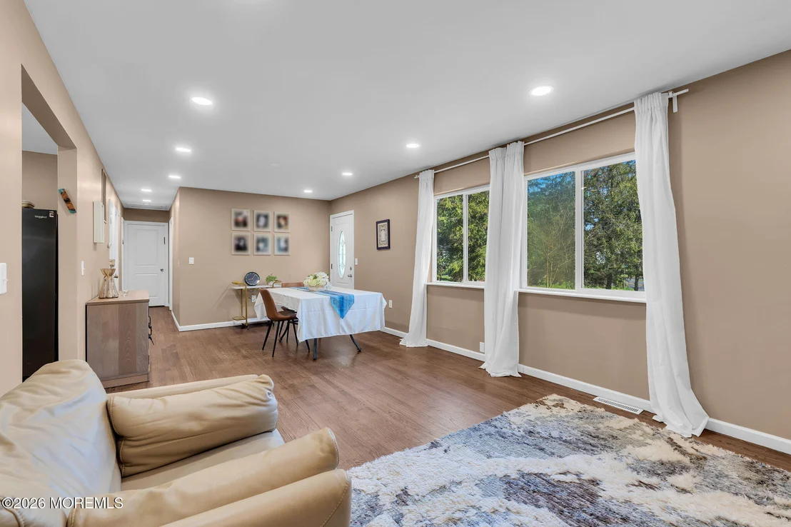 Photo of 43 Redwood Place