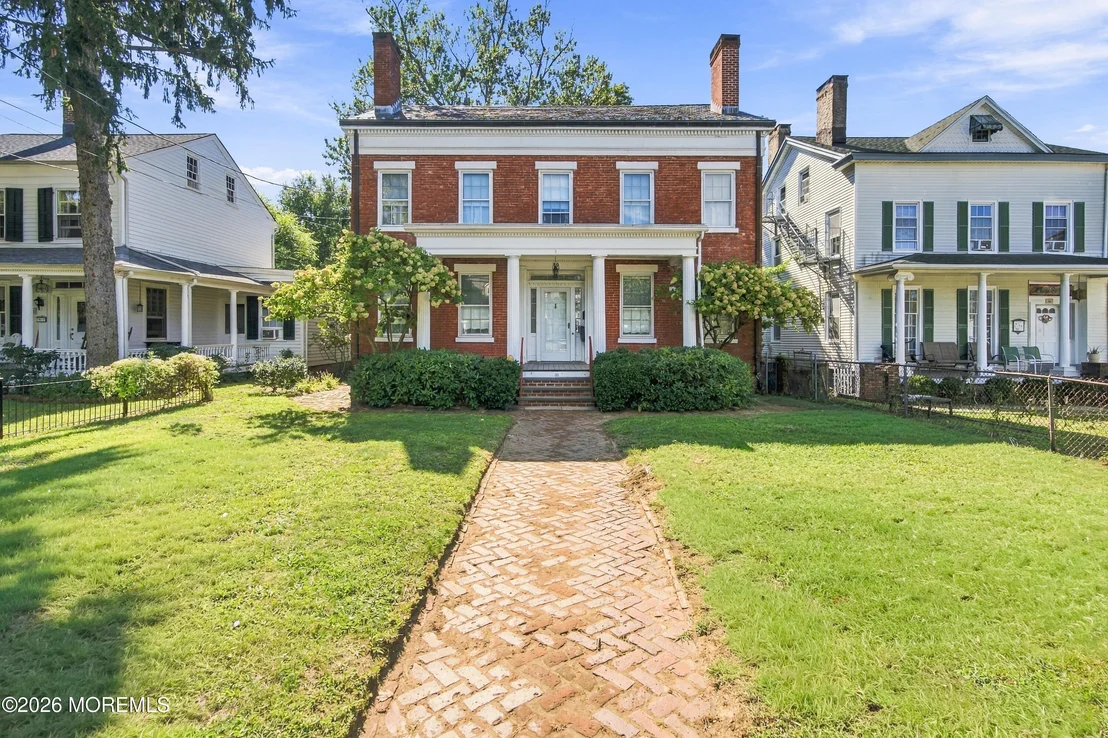 Photo of 80 Main Street