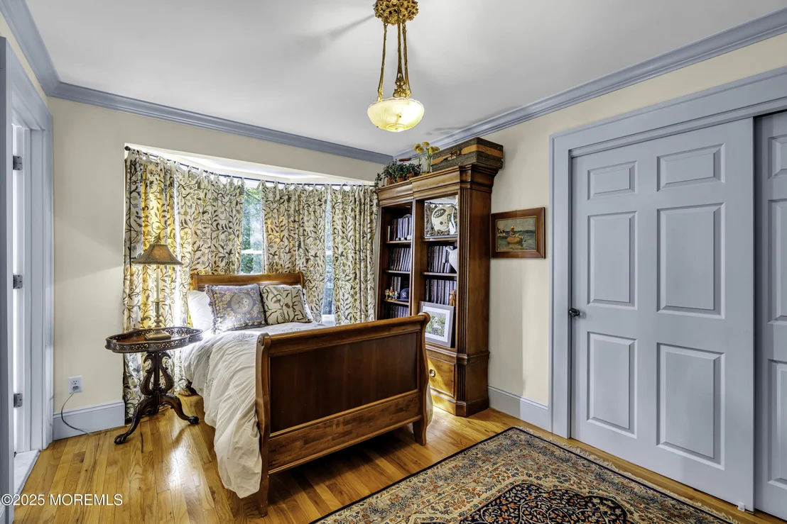 Photo of 2403 Riverside Terrace