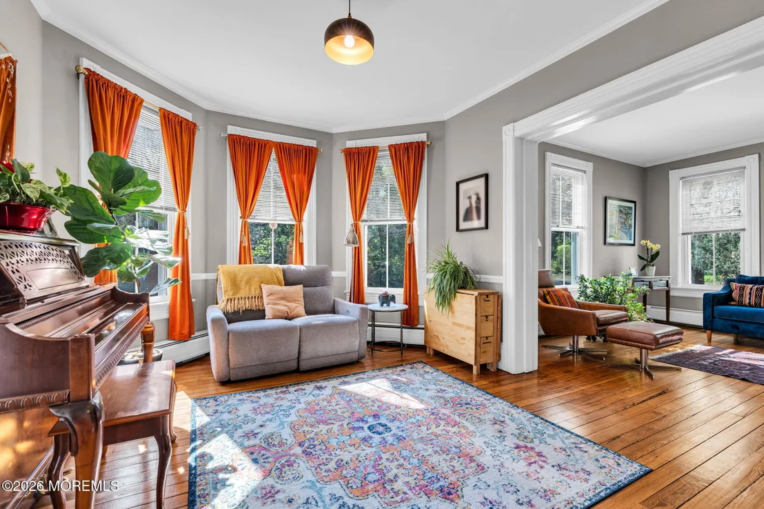 Photo of 531 Locust Point Road