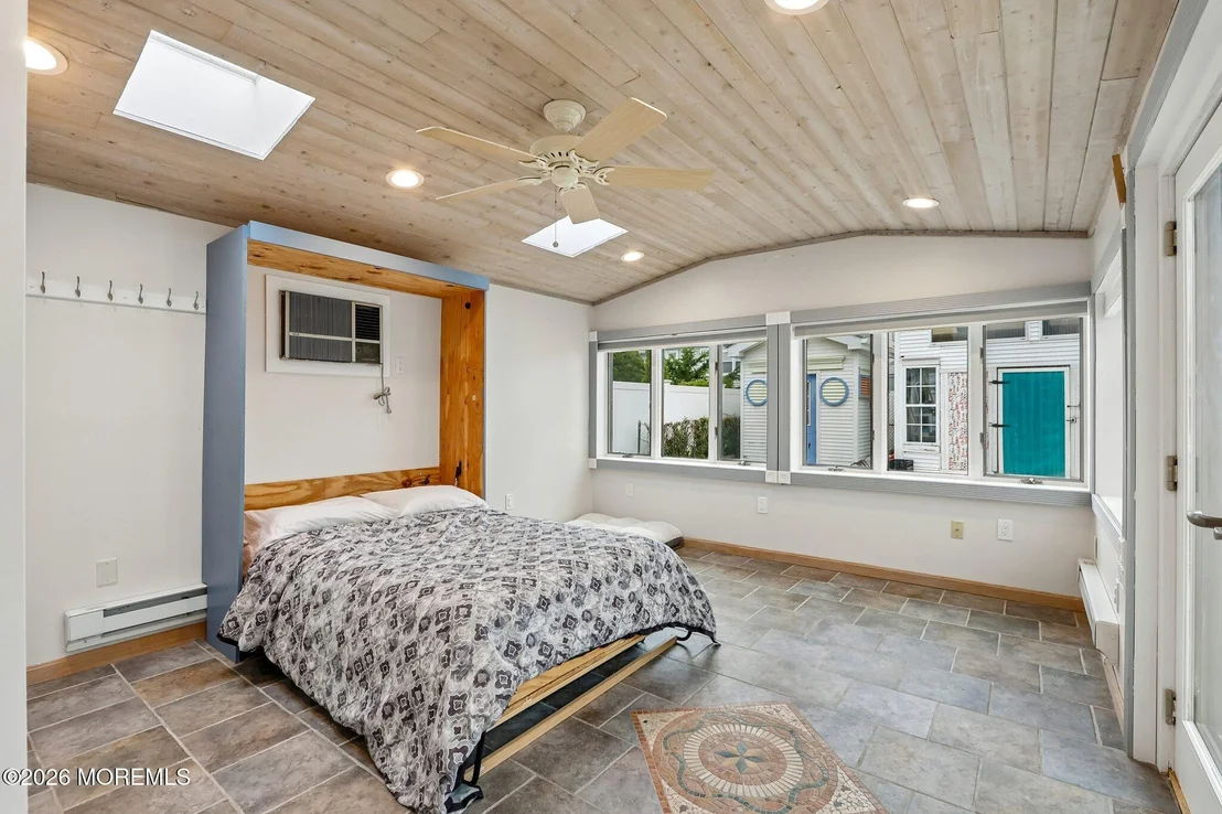 Photo of 3138 Oceanic Drive