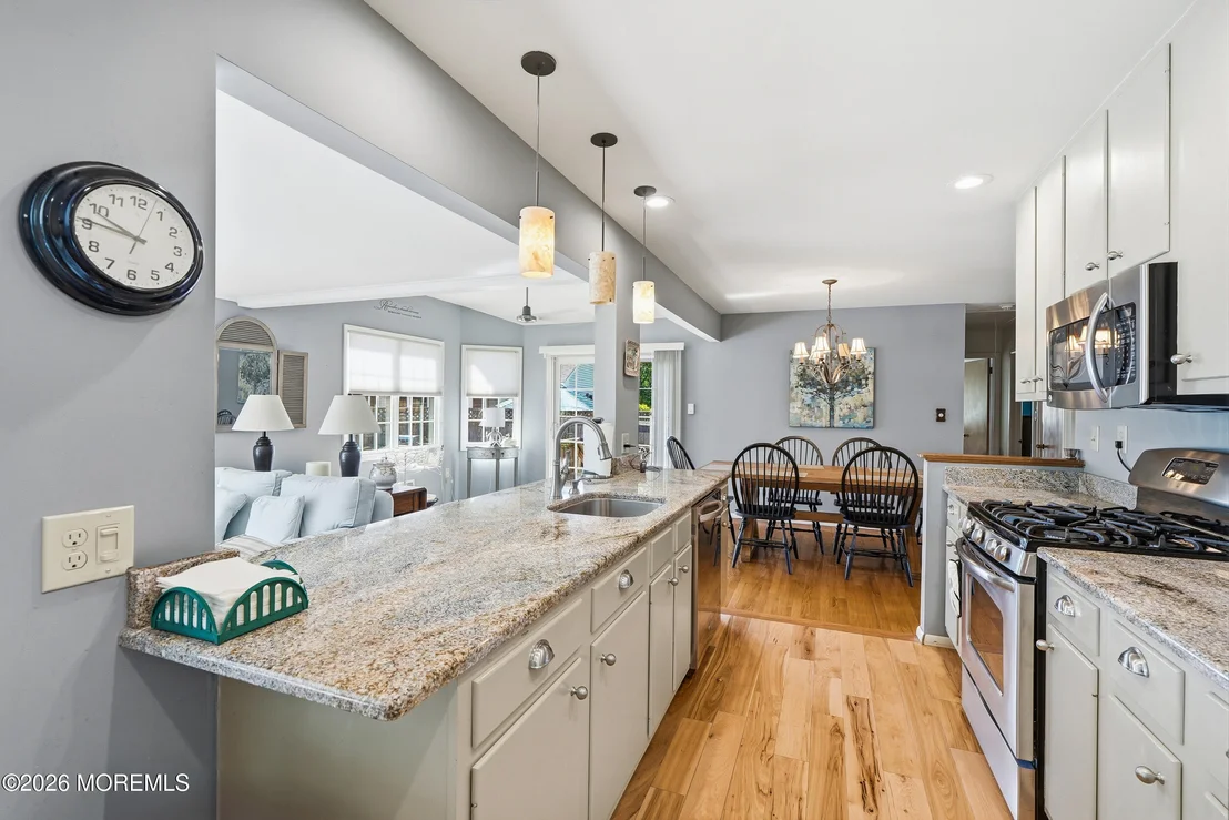 Photo of 481 Admiral Road