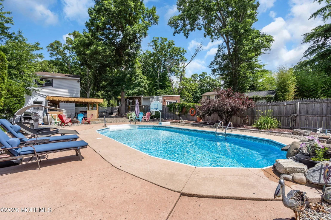 Photo of 155 W 3rd Street