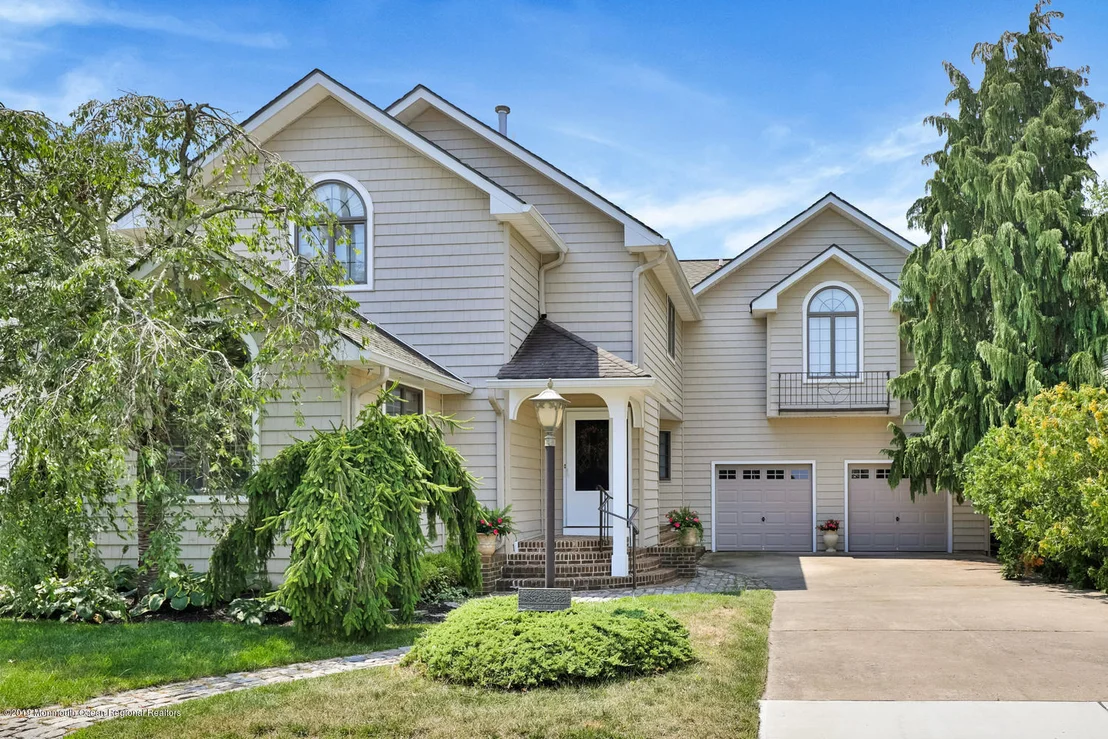 Photo of 110 Ocean Gate Avenue
