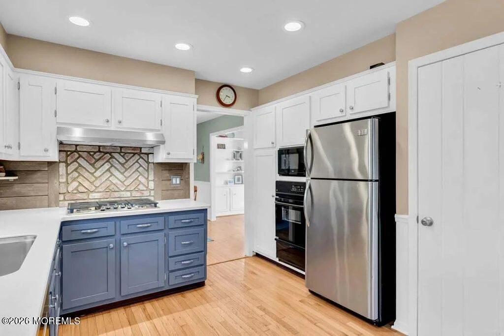 Photo of 100 Mohegan Road