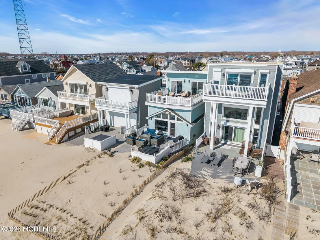 Photo of 55 Beachfront