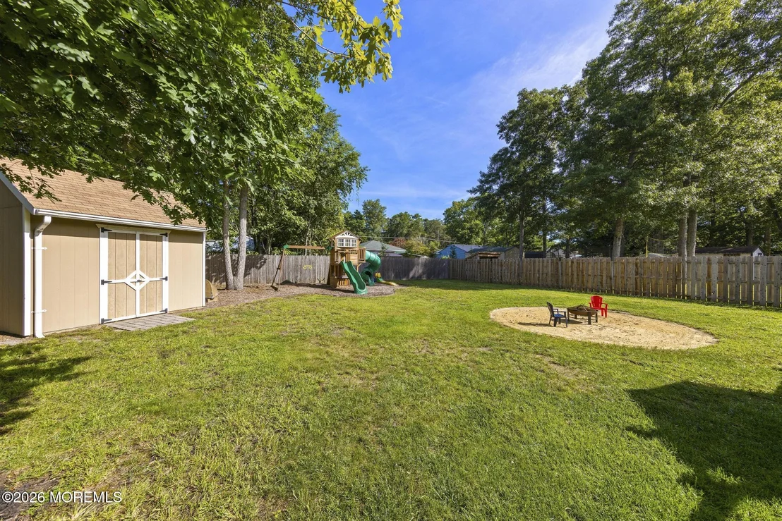 Photo of 211 3rd Avenue
