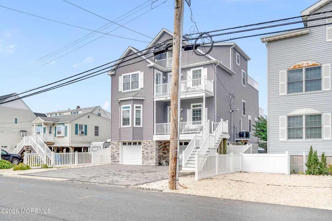 Photo of 412 6th Avenue