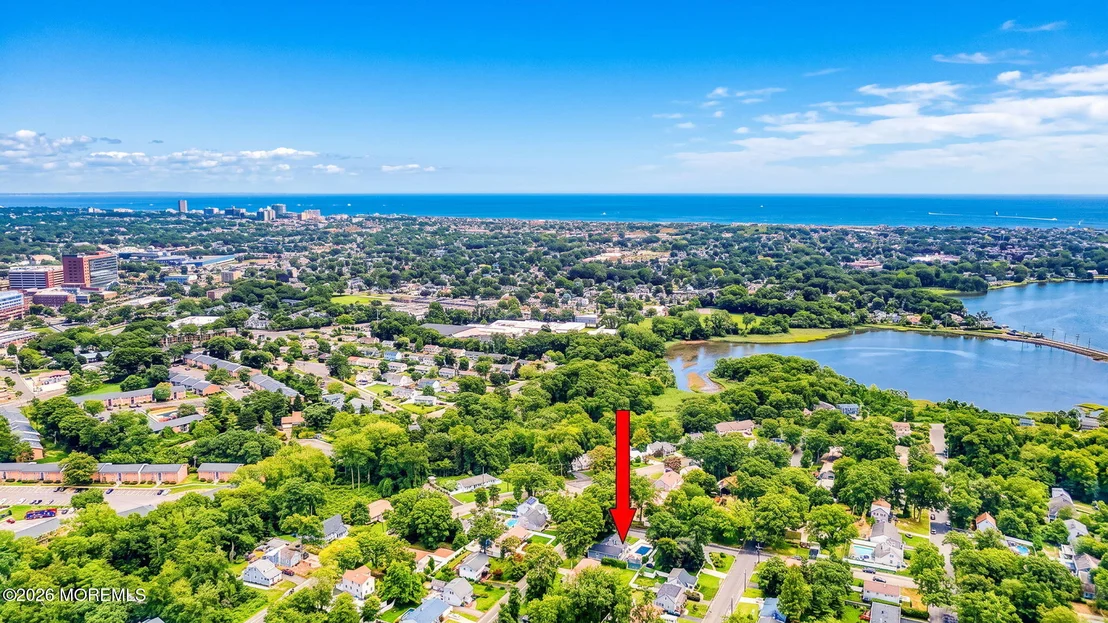 Photo of 210 Robbins Road