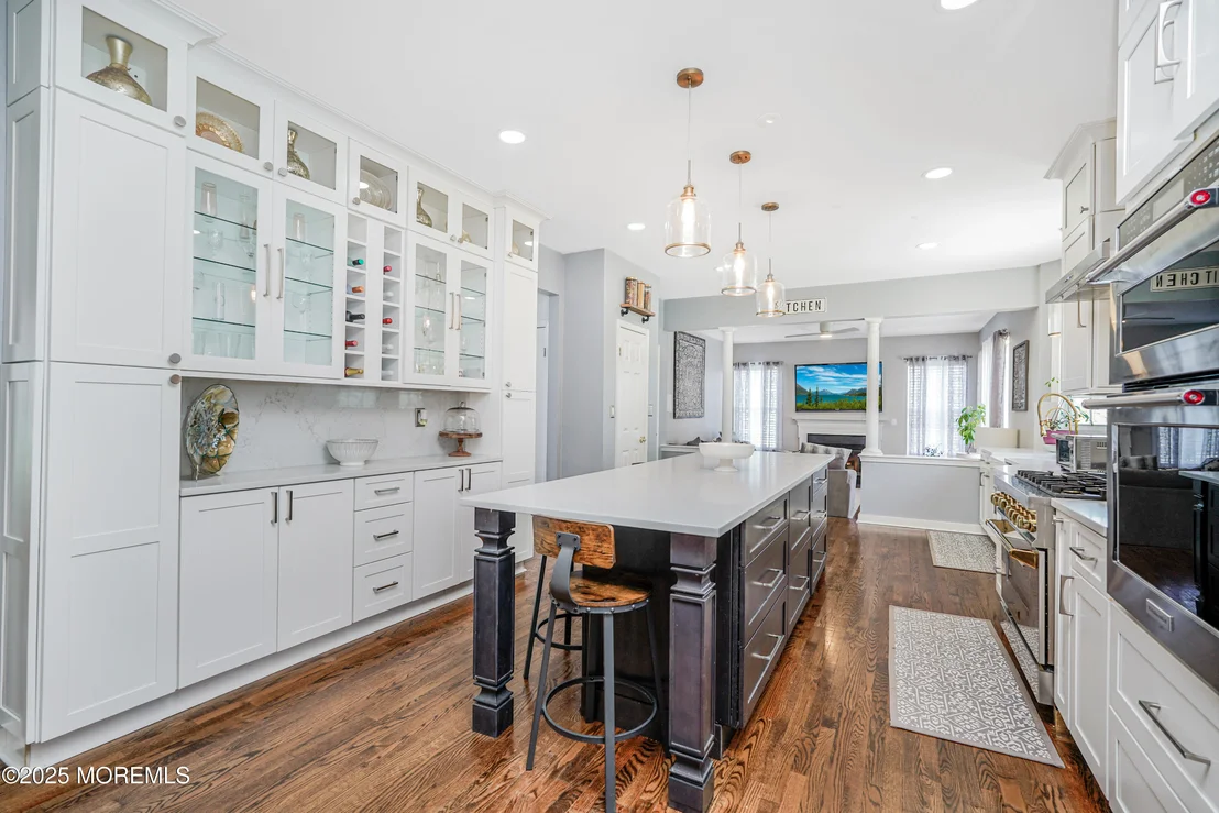 Photo of 1 Pondview Drive