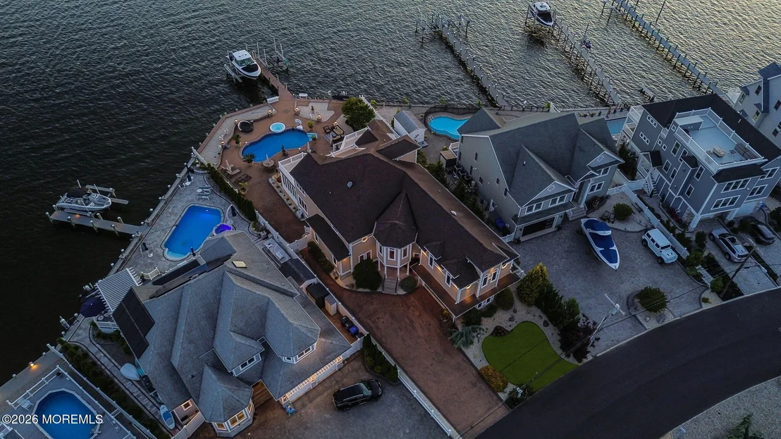 Photo of 531 Bayview Drive
