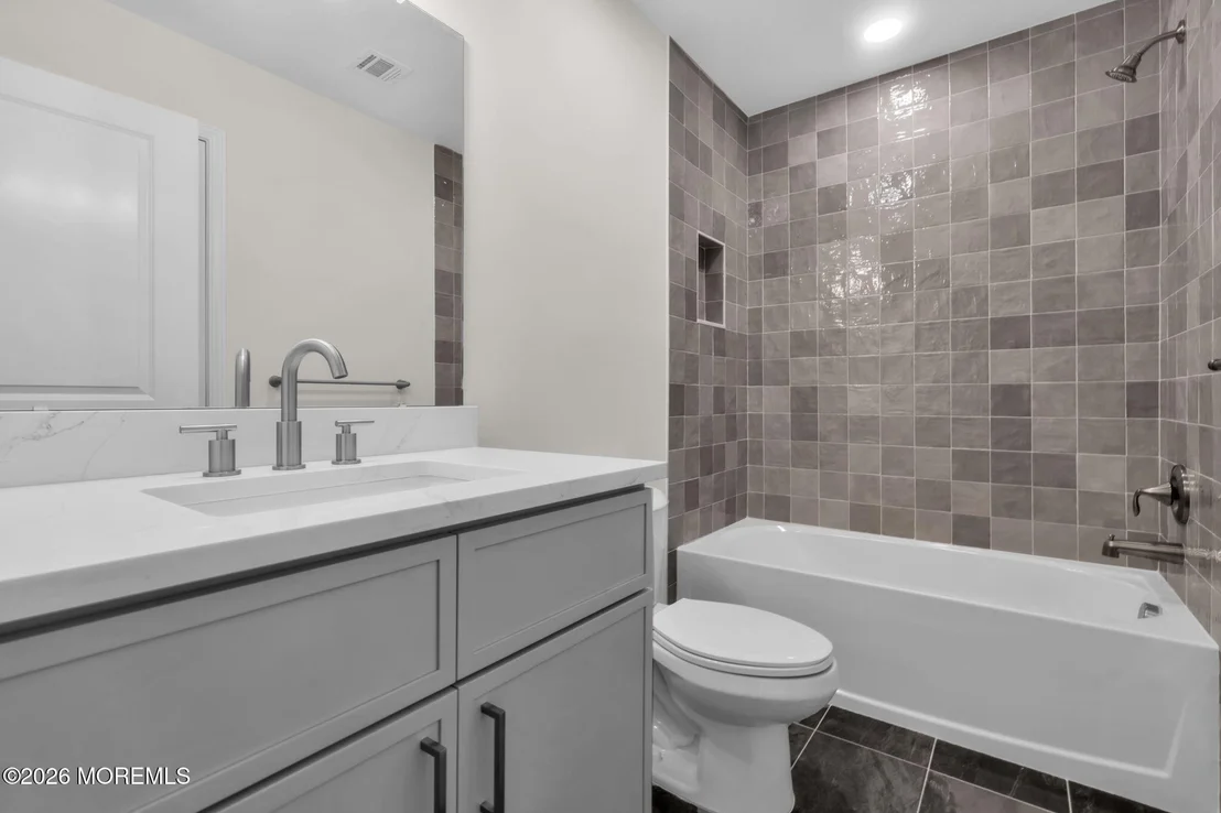 Photo of 917 5th Street