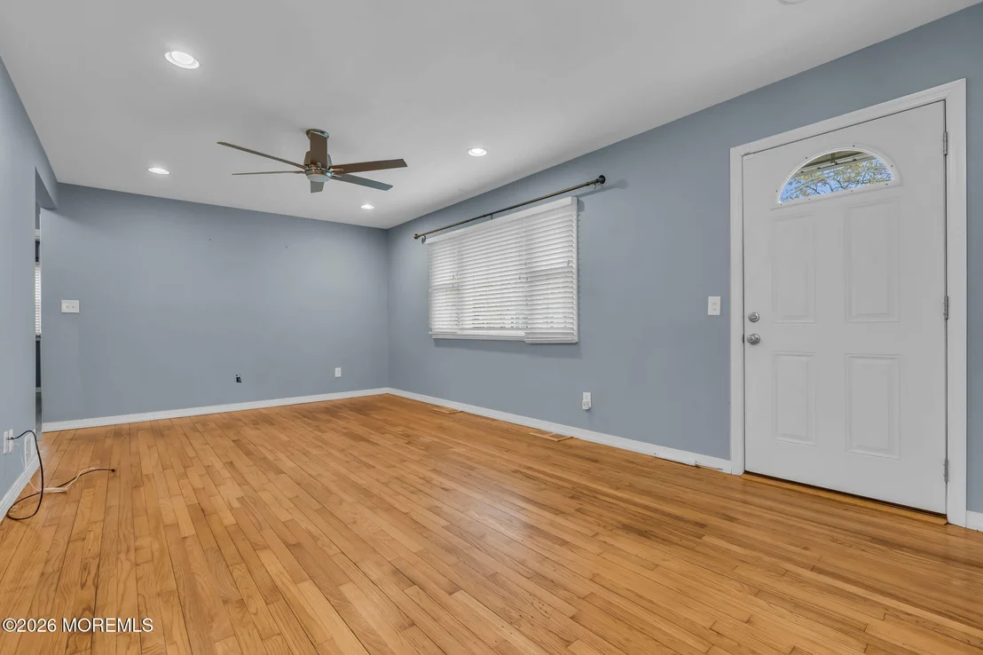 Photo of 593 Beach Plum Road