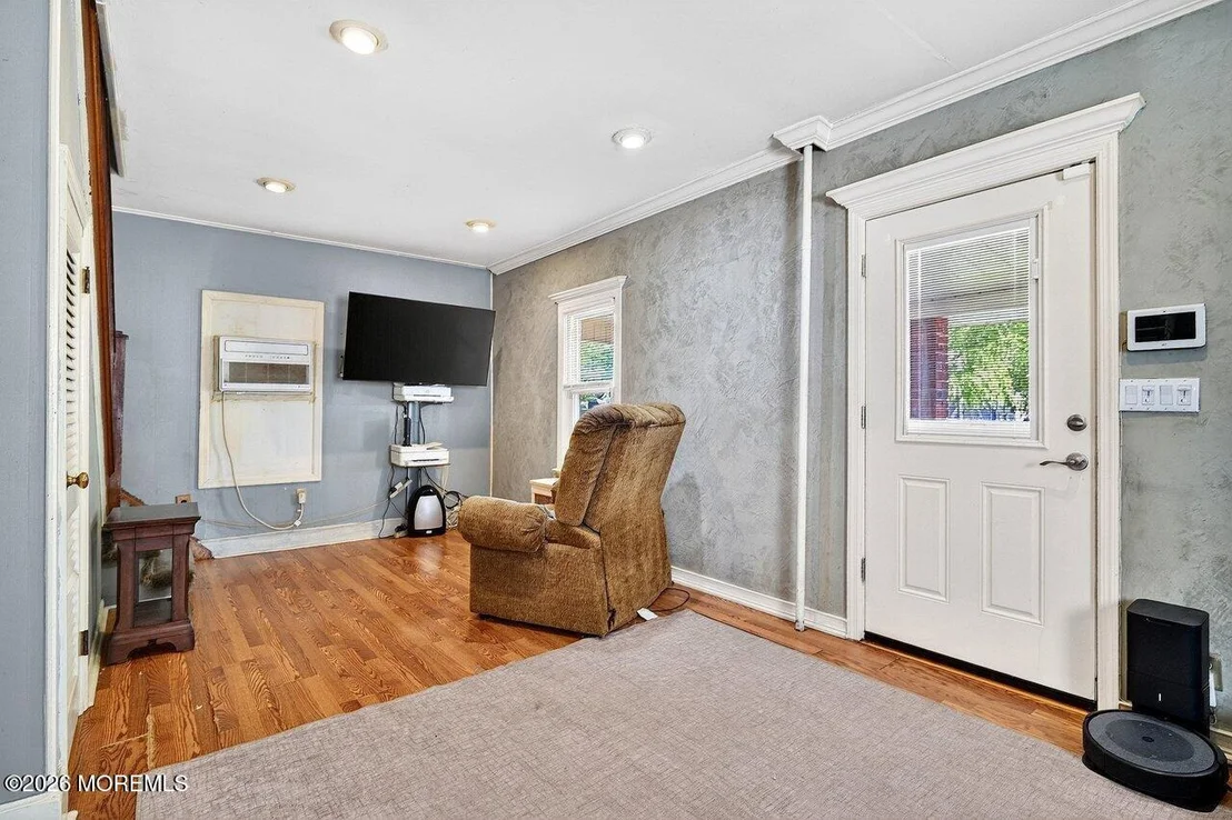 Photo of 30 Pershing Avenue