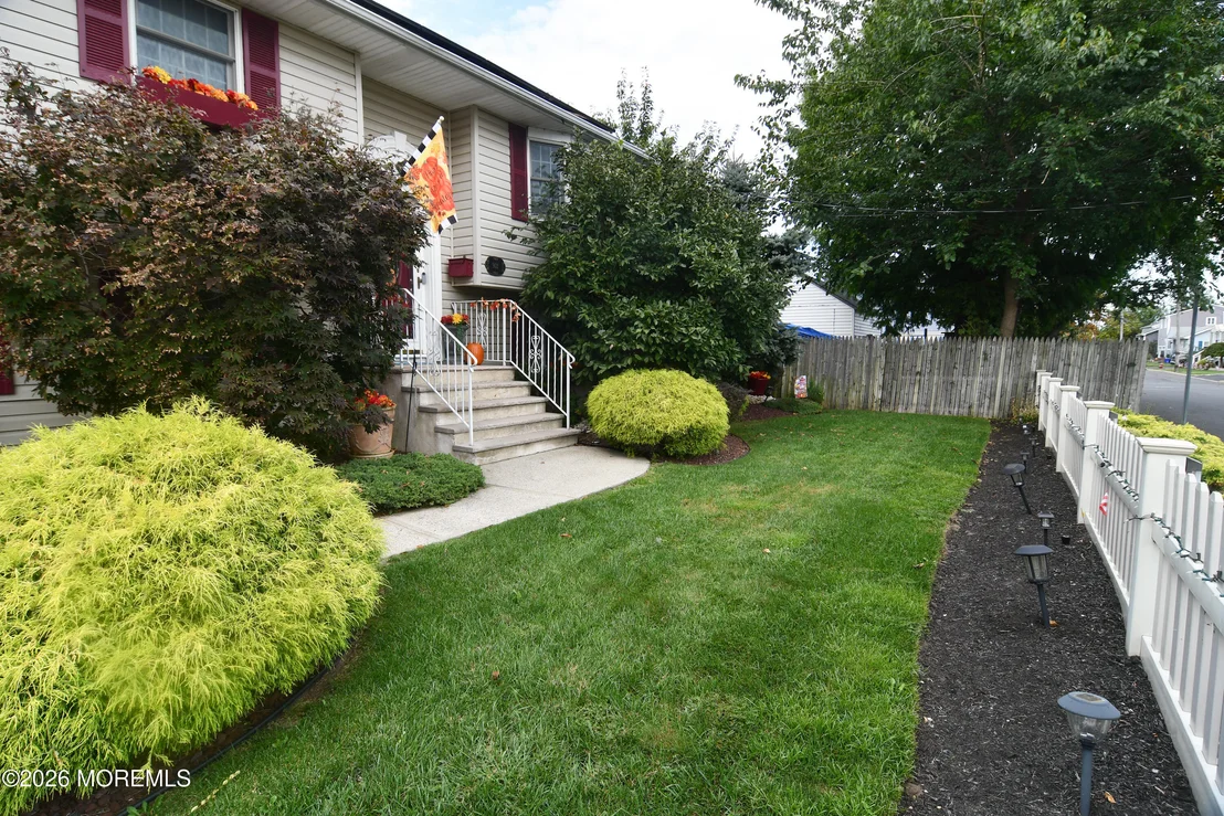 Photo of 902 10th Street