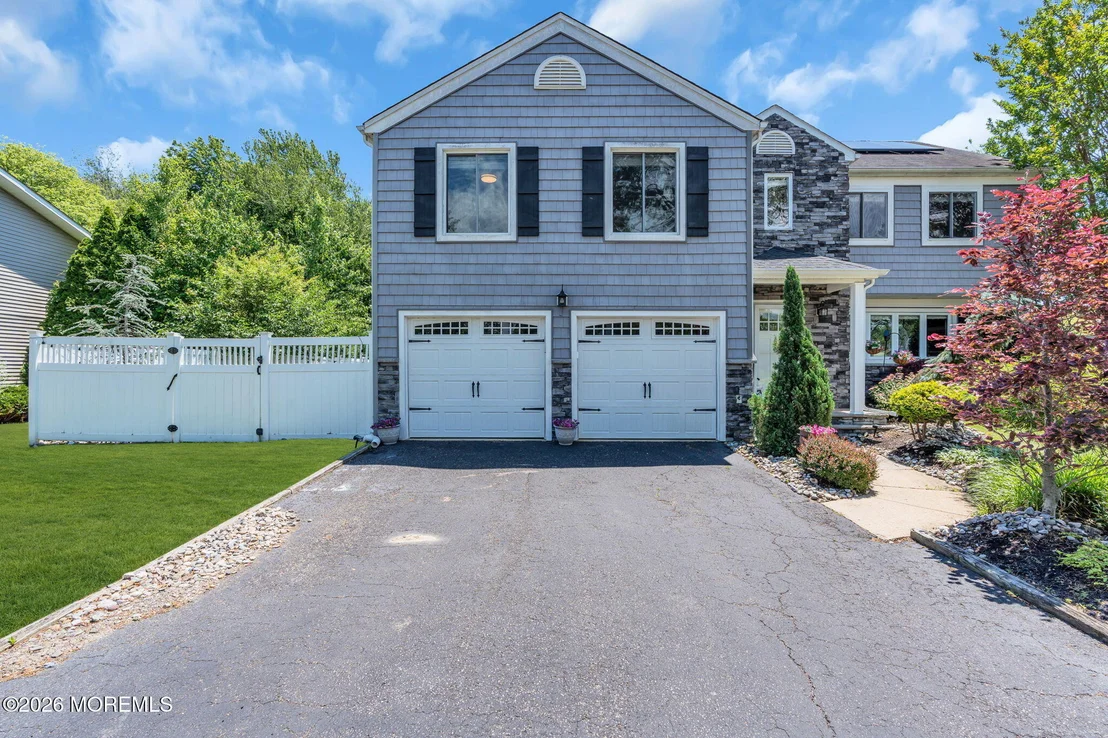 Photo of 1083 Cavan Drive