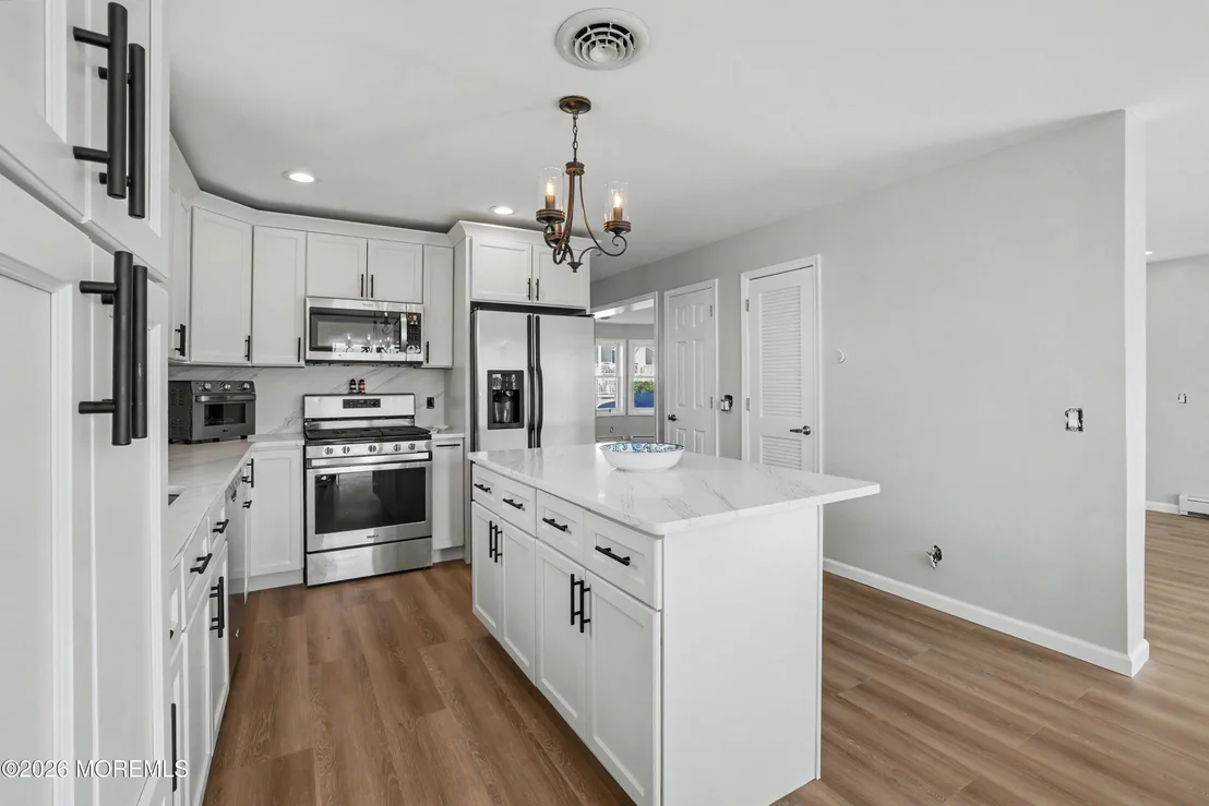 Photo of 348 Kingfisher Road