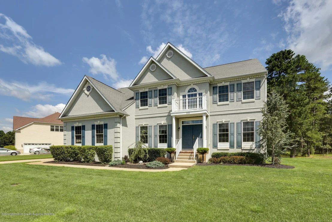 Photo of 122 Adams Way