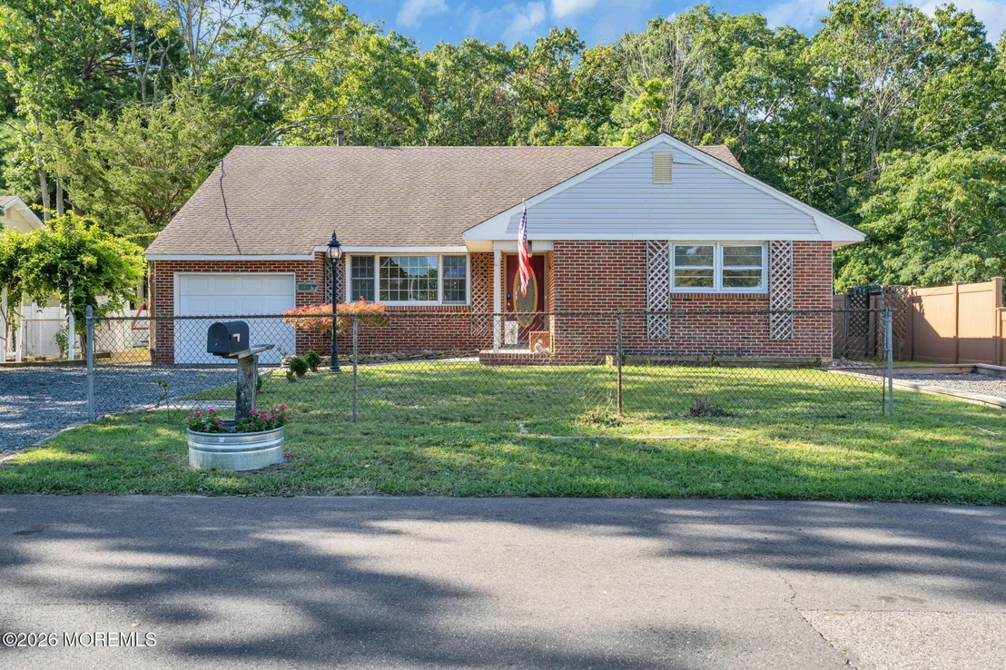 Photo of 141 Sunset Drive