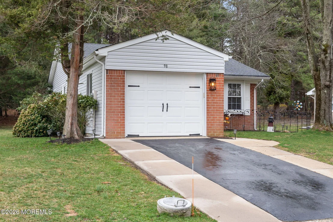 Photo of Unit 98 at 98 Constitution Boulevard