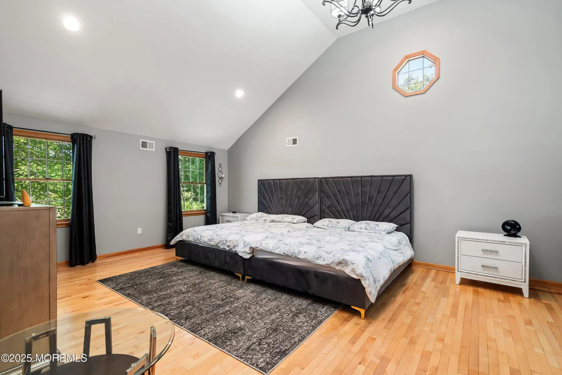 Photo of 657 Rodrigues Lane