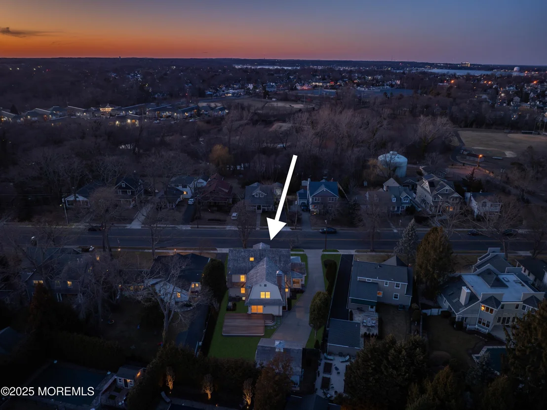 Photo of 327 South Boulevard