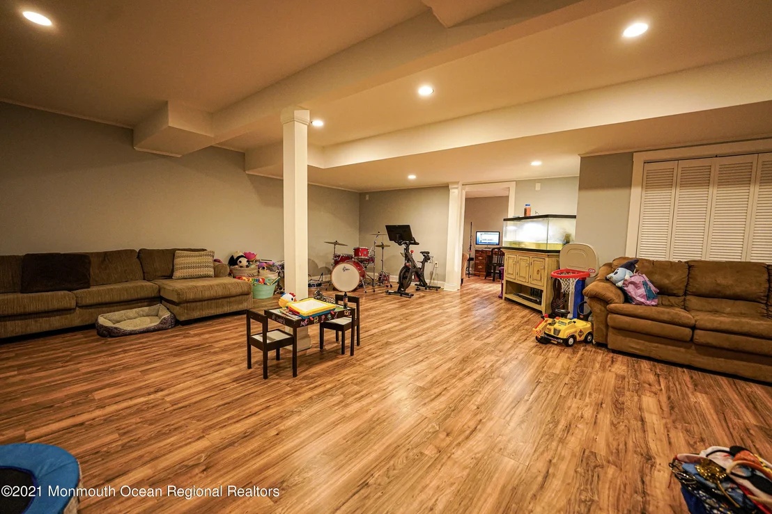Photo of 408 Crestview Terrace