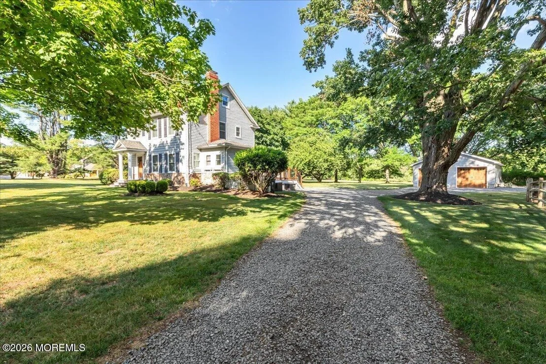 Photo of 102 Middletown Road