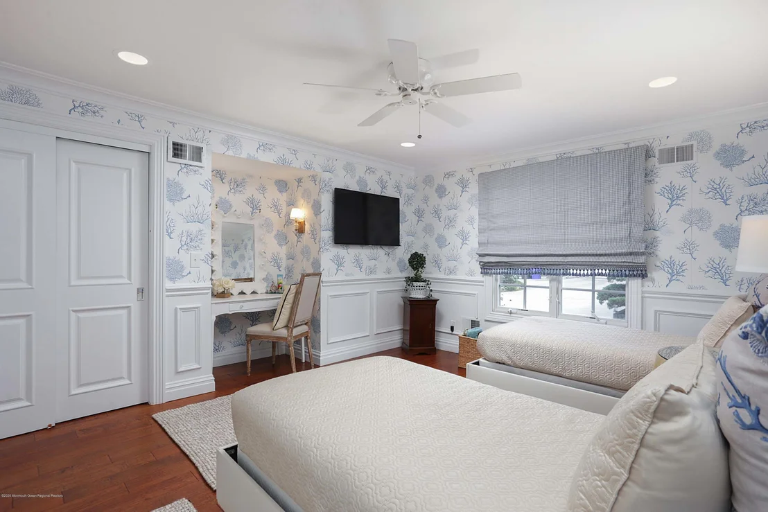 Photo of 207 Pointe Drive
