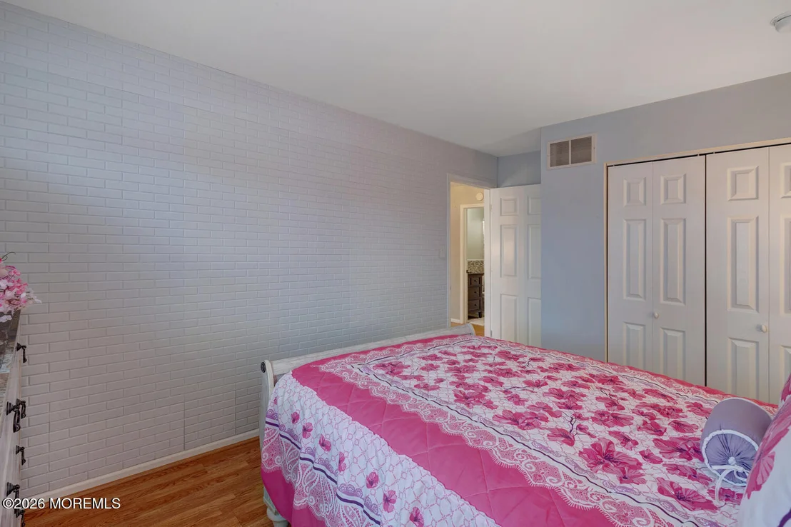Photo of 223 Serpent Lane